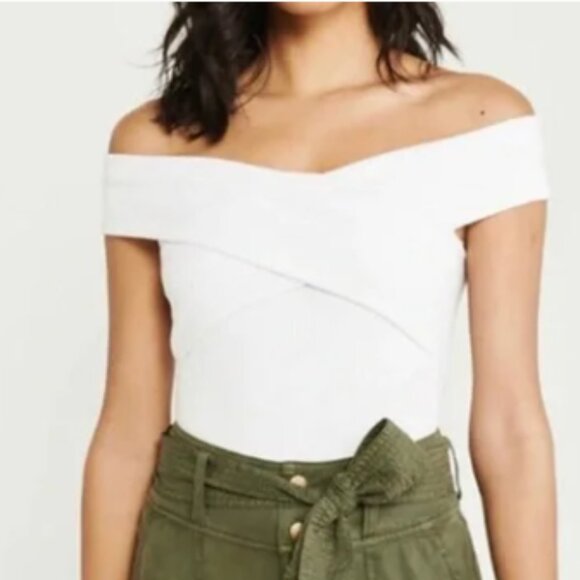 Abercrombie & Fitch Off Shoulder Ribbed Bodysuit White Thong NWT Size XS - Picture 1 of 9